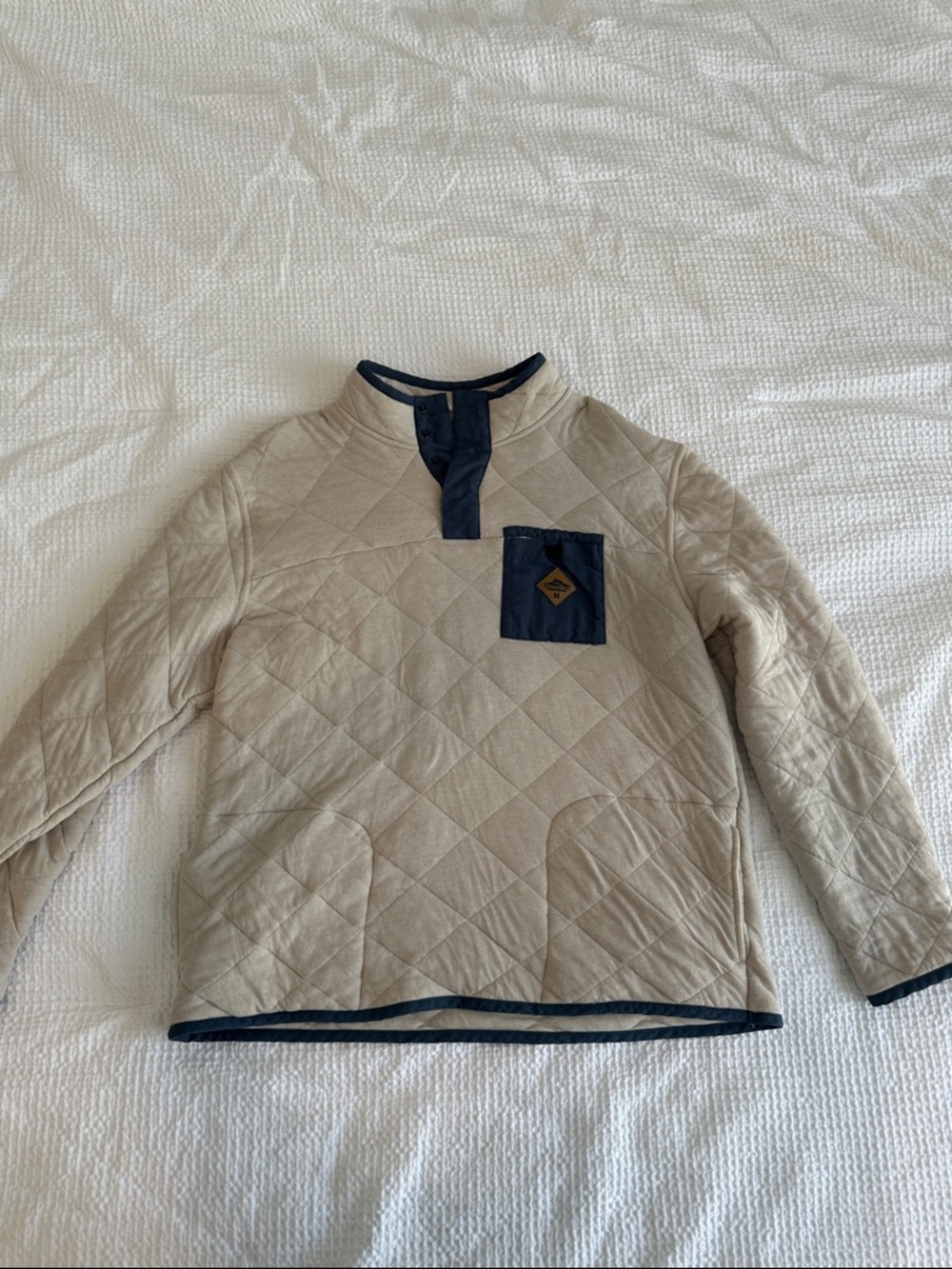Hurley Beige Quilted Pullover Puffer with Navy Trim (runs small)